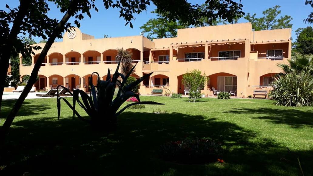 Las Victorias Apart Hotel San Miguel del Monte Luaran gambar