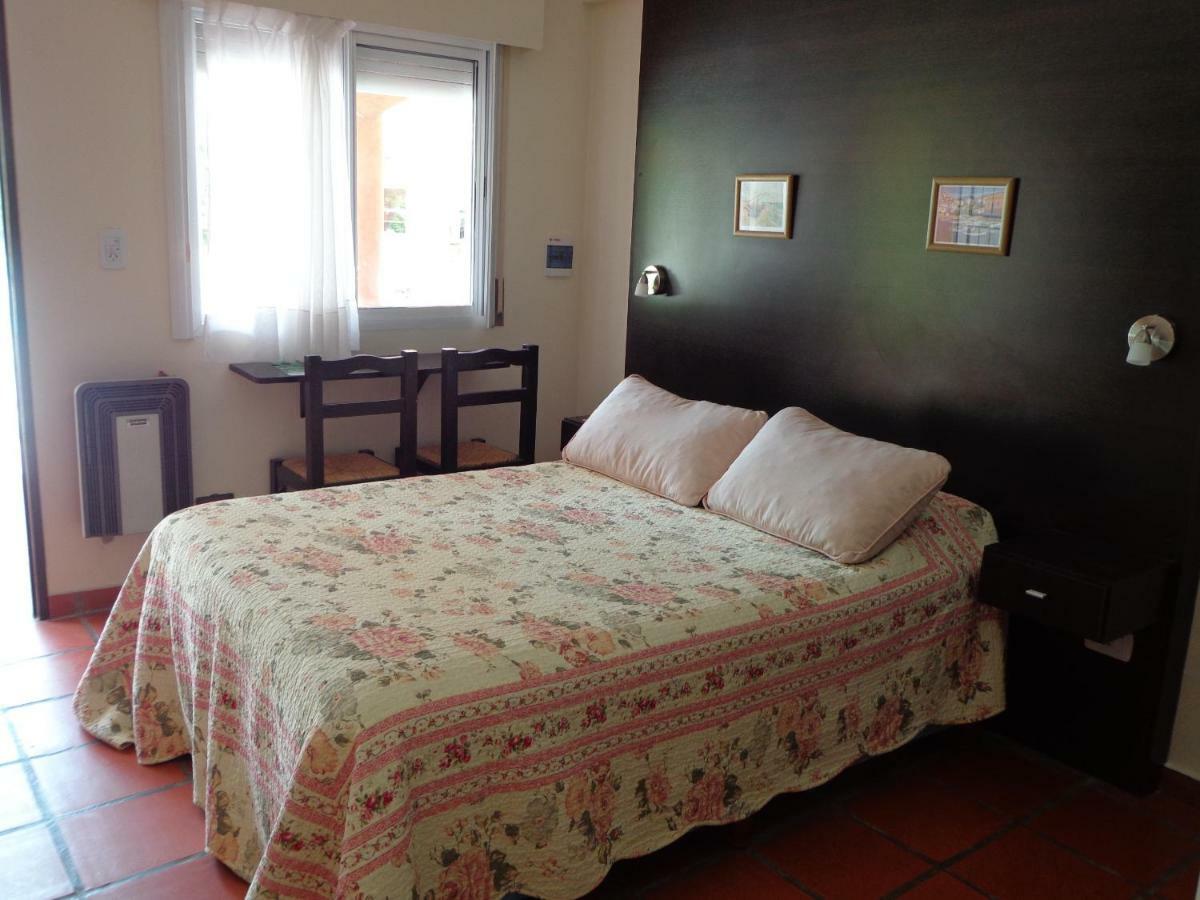 Las Victorias Apart Hotel San Miguel del Monte Luaran gambar