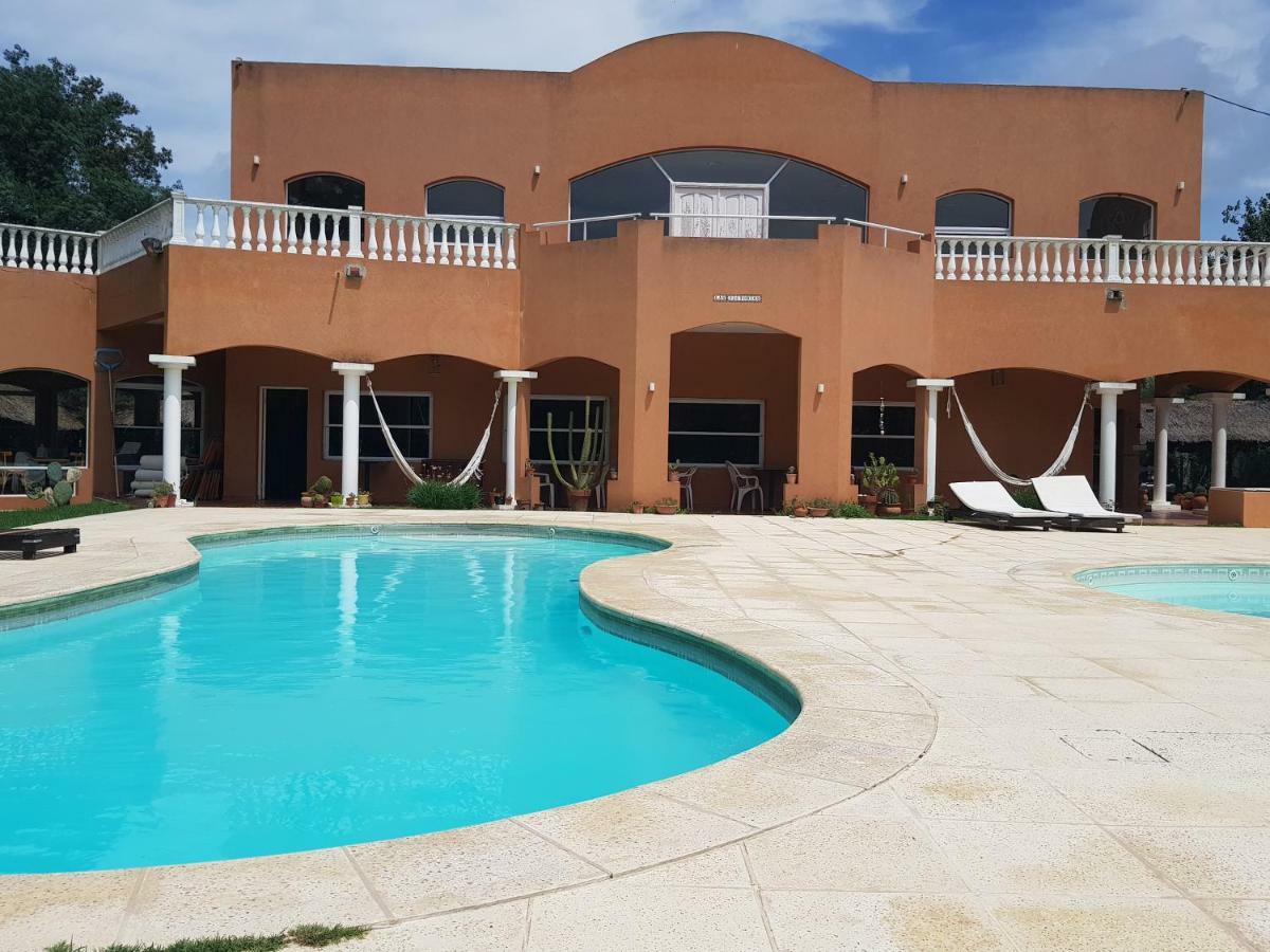Las Victorias Apart Hotel San Miguel del Monte Luaran gambar