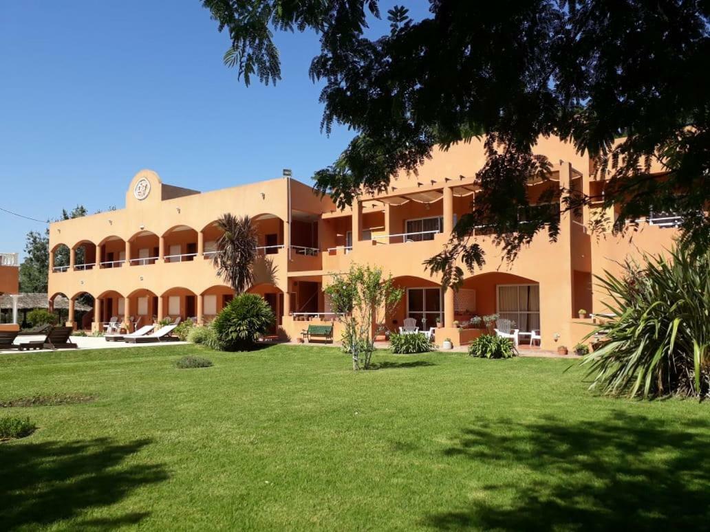 Las Victorias Apart Hotel San Miguel del Monte Luaran gambar