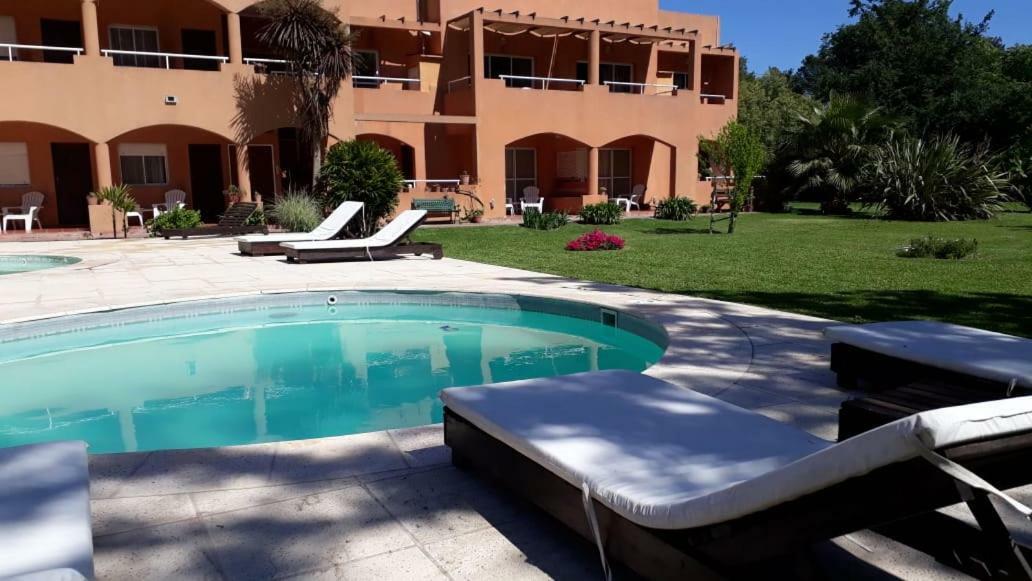 Las Victorias Apart Hotel San Miguel del Monte Luaran gambar