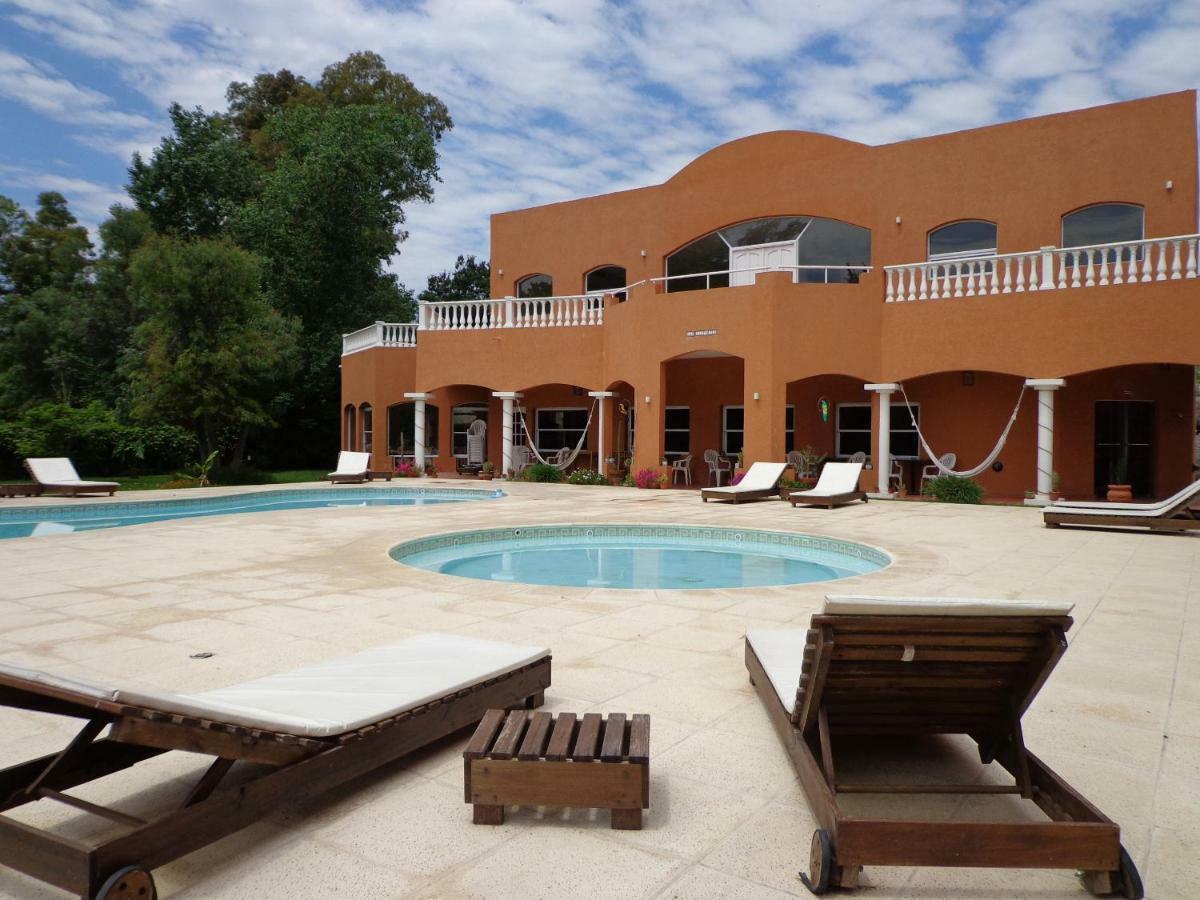 Las Victorias Apart Hotel San Miguel del Monte Luaran gambar