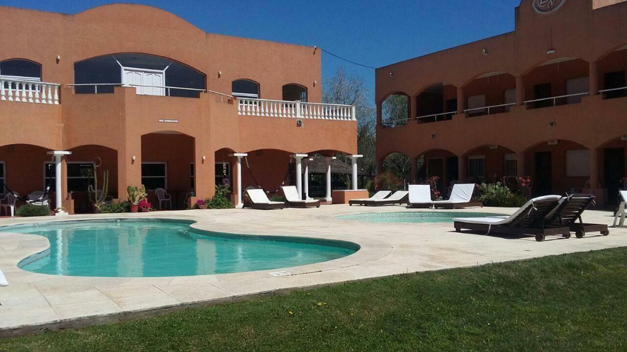 Las Victorias Apart Hotel San Miguel del Monte Luaran gambar